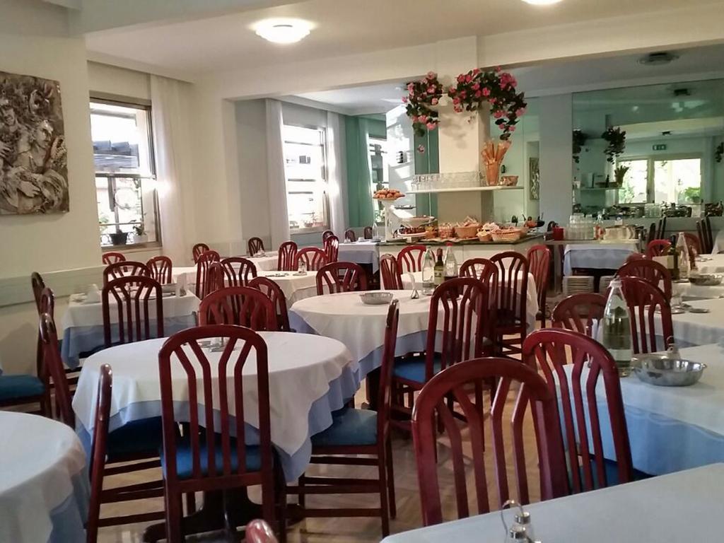 Hotel Emma Nord Rimini Ngoại thất bức ảnh